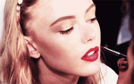 适合春季的口红兰蔻,春季口红色号推荐