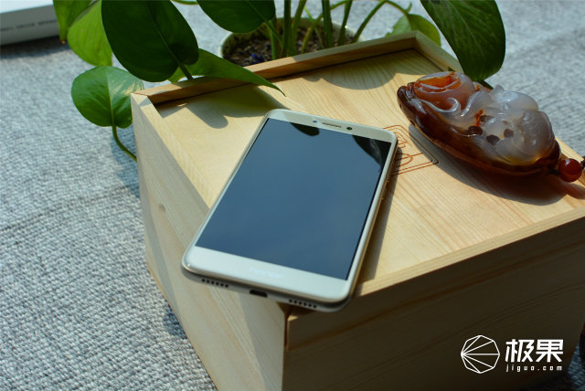 荣耀8青春版深度测评,荣耀8青春版有什么高级功能