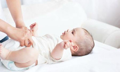 宝宝腹泻十多天吃药不见好怎么办,一岁宝宝腹泻小偏方大全