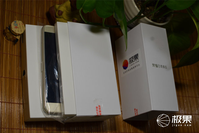 荣耀8青春版深度测评,荣耀8青春版有什么高级功能