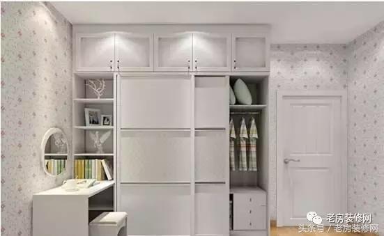 衣柜做到顶石膏线怎么处理,定制衣柜做到顶还是留一点边