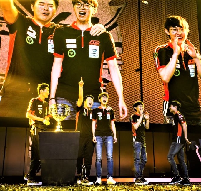 回顾lpl冠军,lpl曾经的传奇