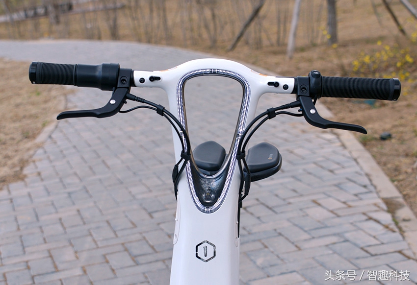 老婆儿子齐上阵视频,入门级电动车测评