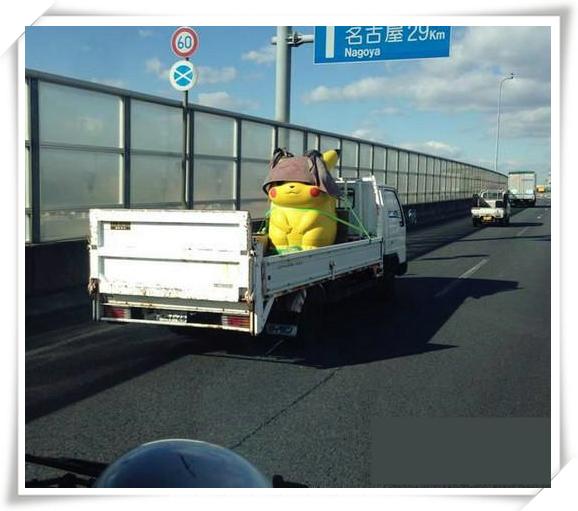 足球比赛假装踢球吓人,足球史上10大假摔