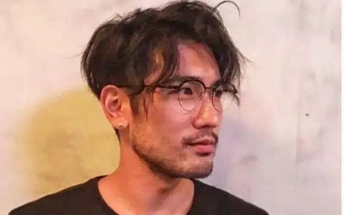 留小胡须有什么讲究,留胡须有技巧