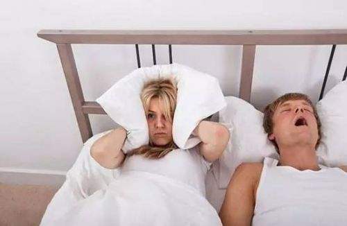 打呼噜几个穴位轻松搞定,晚上打呼噜一招搞定