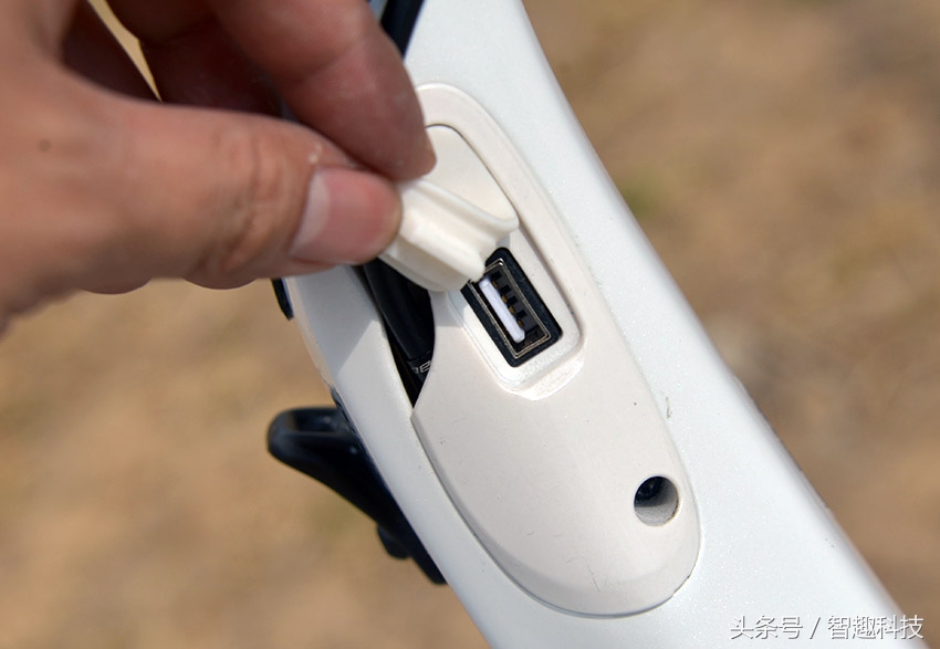 老婆儿子齐上阵视频,入门级电动车测评