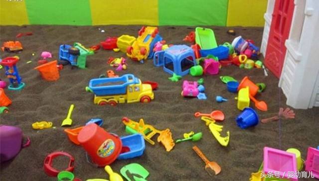 从游乐场回来后，宝宝的鼻孔里居然藏了1颗决明子！