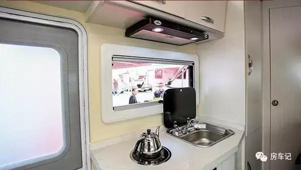 大通v80升顶房车用车体验,法美瑞v80