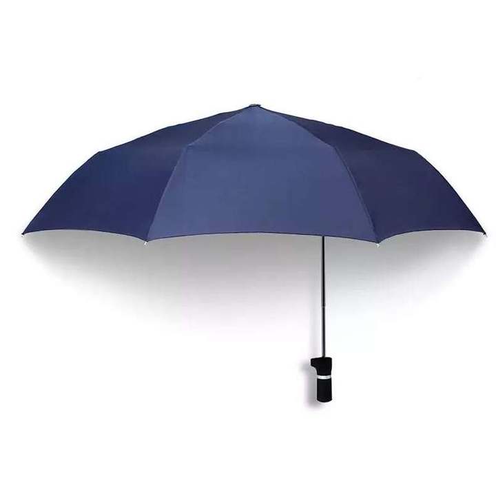 换季必备基本款这些单品一定要有,雨季时尚单品推荐