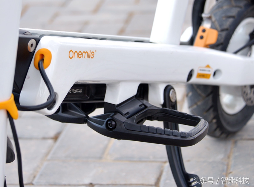 老婆儿子齐上阵视频,入门级电动车测评