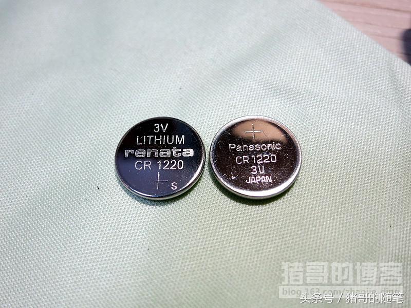 卡西欧g-shockga400换电池,卡西欧手表g-shock怎么换电池