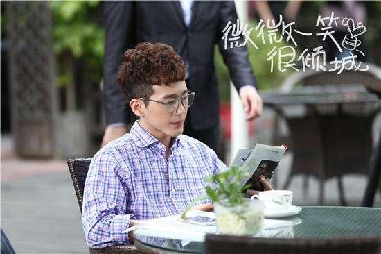 《云巅之上》牧歌：寡言，内心却是一片海