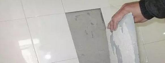 卫生间瓷砖脱落开裂,卫生间瓷砖破裂脱落怎么补救