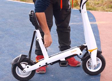 老婆儿子齐上阵视频,入门级电动车测评