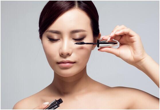 自己嫁接睫毛视频教程,睫毛自己能给自己嫁接吗