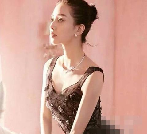 陈都灵颜值特征,陈都灵跟谁相似