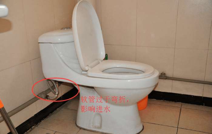 马桶上水慢是什么原因造成的,马桶有哗啦啦响声怎么回事