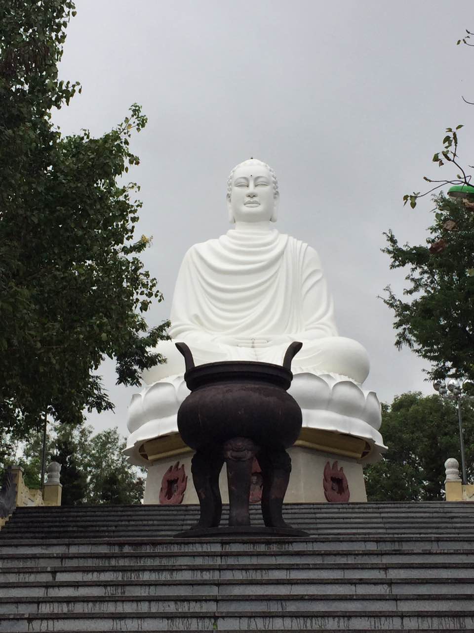 越南姑娘来芽庄旅游,越南姑娘在芽庄旅行