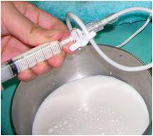 受伤后流出无色液体,受伤后伤口流出的透明液体是什么