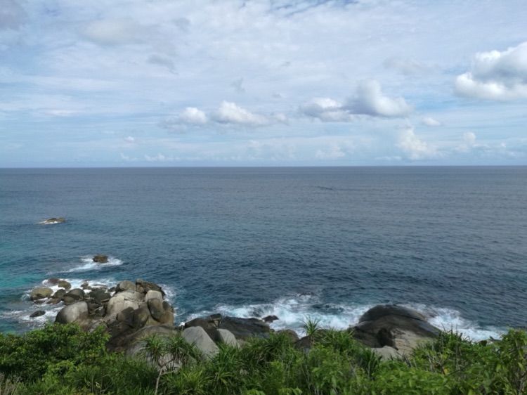 浪在枕边海在眼前——海南三亚行