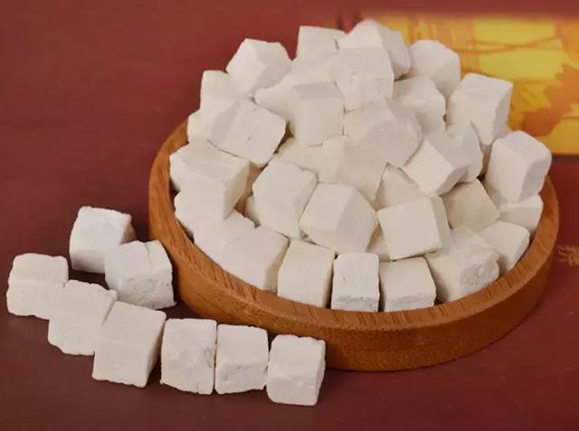 茯苓三七珍珠粉做面膜,珍珠粉茯苓蜂蜜做面膜