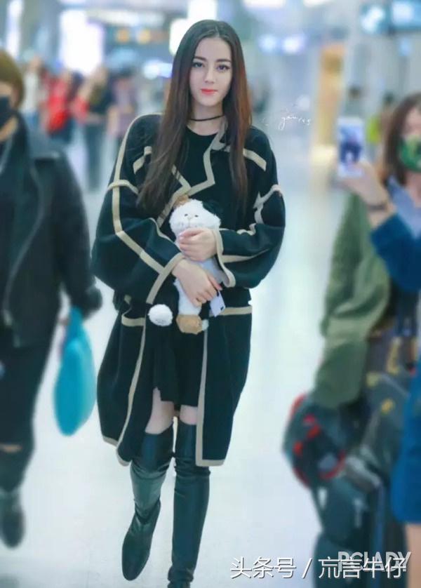 开春针织开衫外套搭配什么内搭,新款时尚牛仔外套风衣