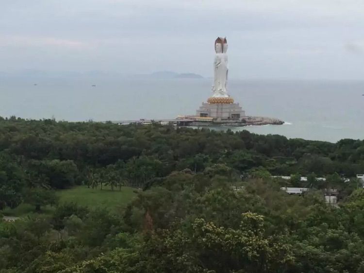 浪在枕边海在眼前——海南三亚行