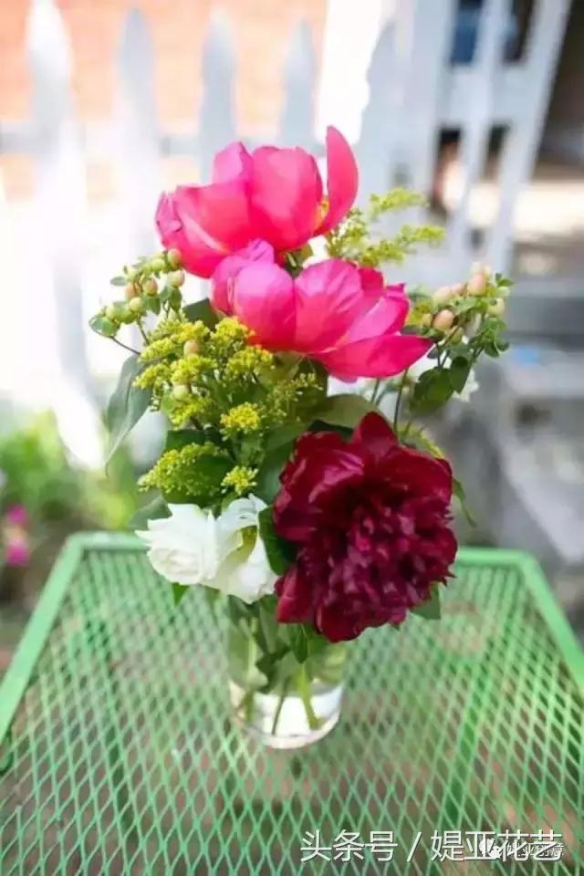 瓶插鲜花怎样才能保存的时间更长,有啥办法可以让插的鲜花时间长久