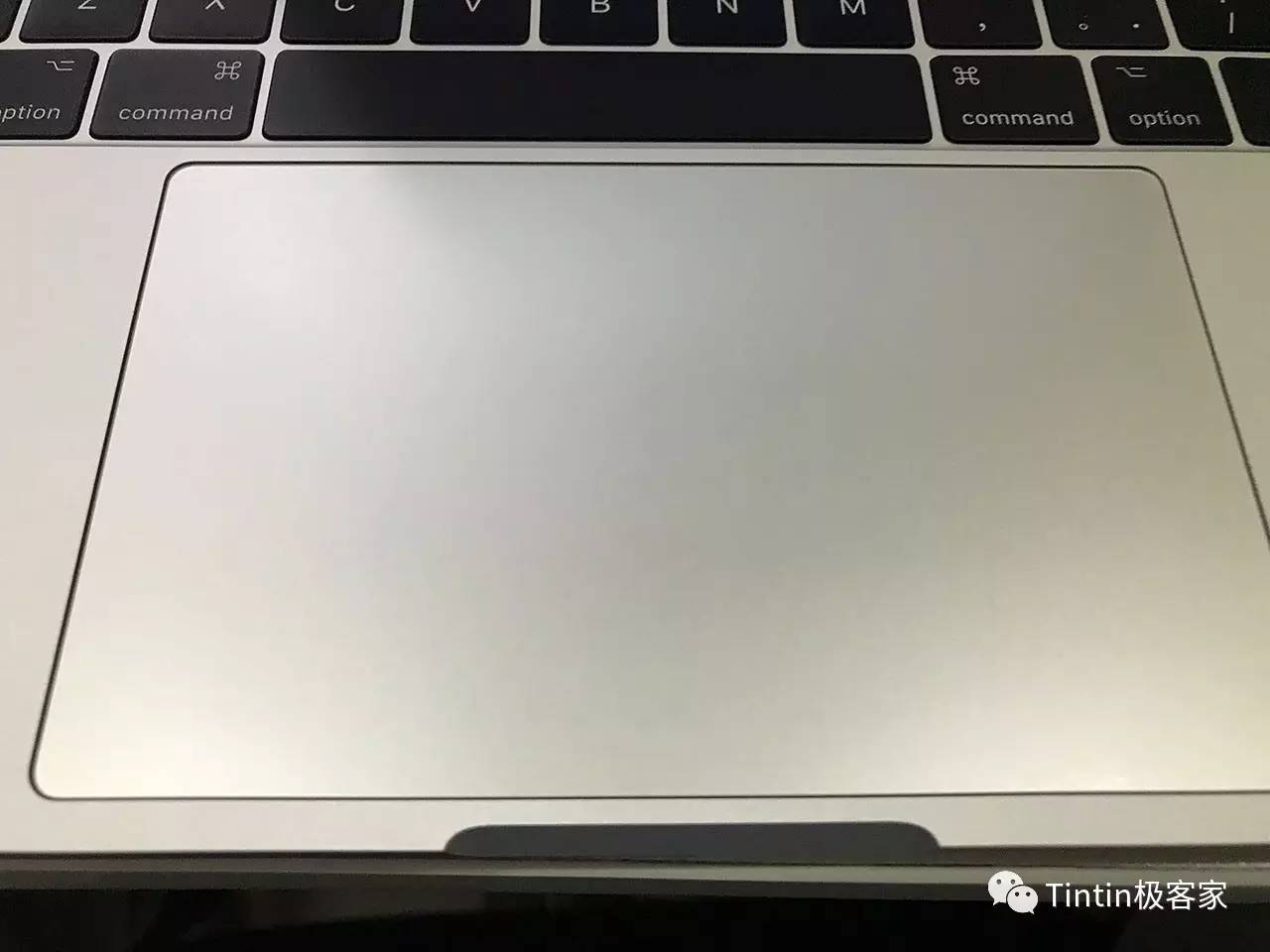 不带Multi-TouchBar啥感觉？新版MBP开箱