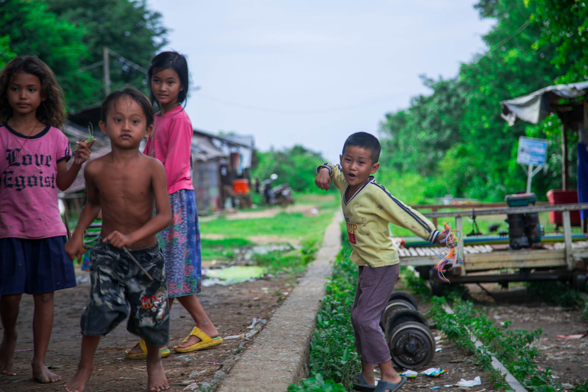 柬埔寨马德望竹制小火车,柬埔寨马德望生活