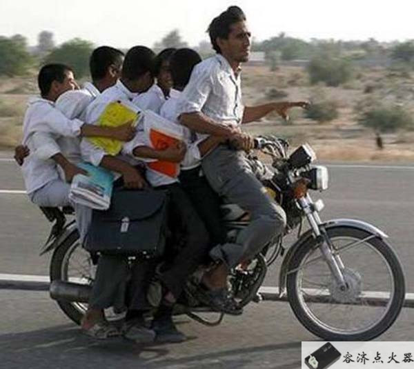 骑摩托十大关注事项,骑摩托听音乐的危害