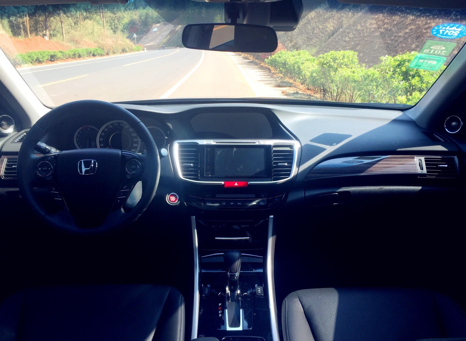 2016款雅阁好看,2016款雅阁混动质量