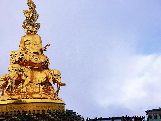 峨眉山一日观金顶日出吃住行攻略,峨眉山吃住行全攻略