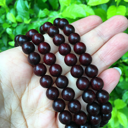 买小叶紫檀手串需要关注什么,小叶紫檀买到假的处理方法