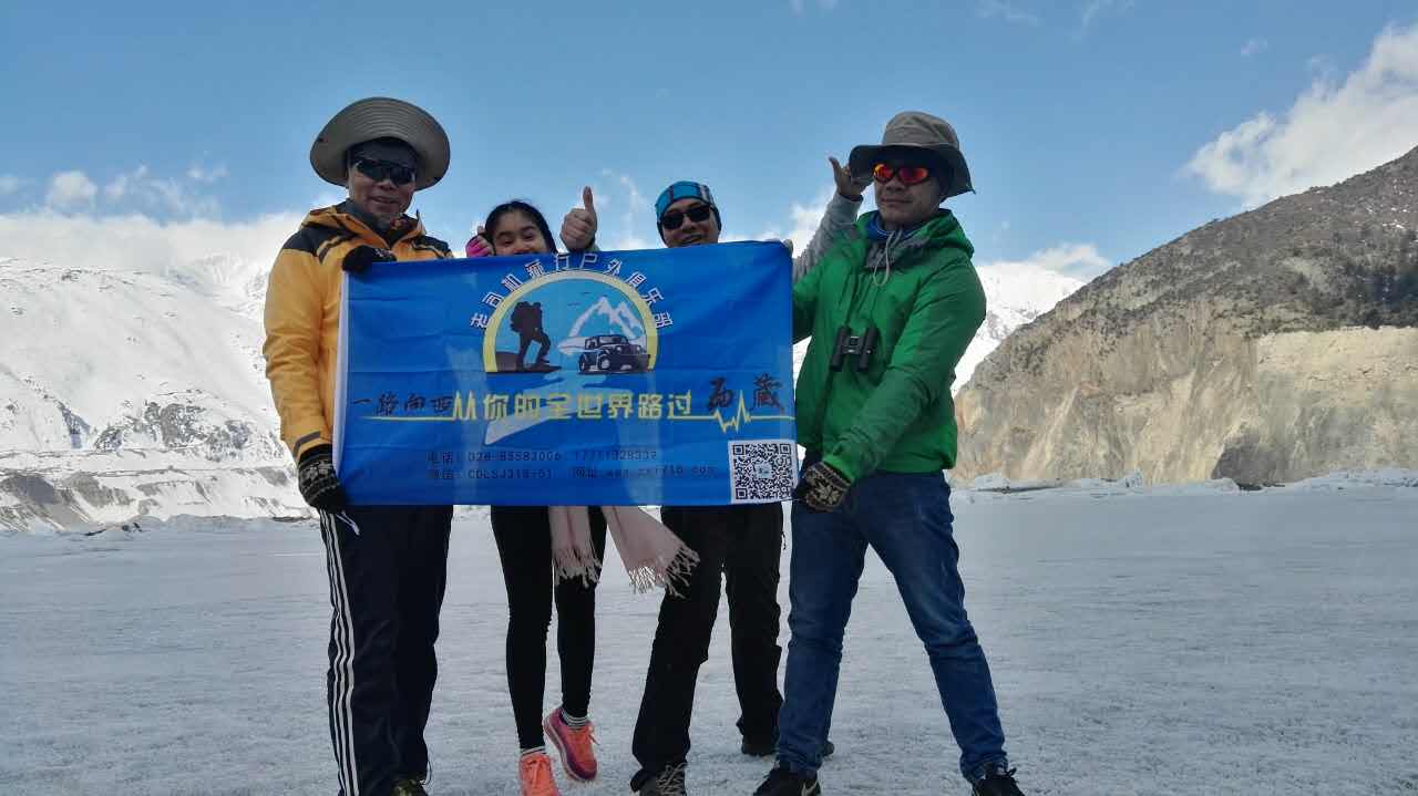 川藏线318骑行路过的山,川藏318骑行过隧道