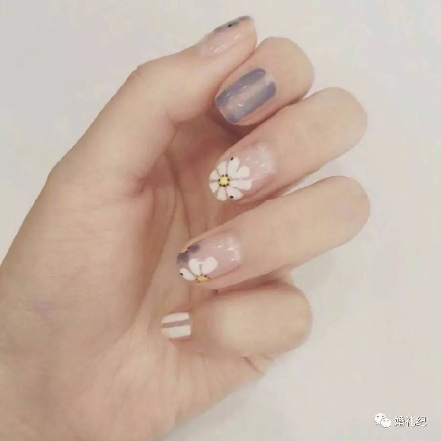 新娘美甲裸色系短甲,最近新娘美甲火爆款