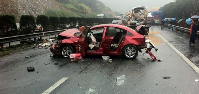 以为有*子狗电**就不怕超速被拍？交警蜀黍有的是方法