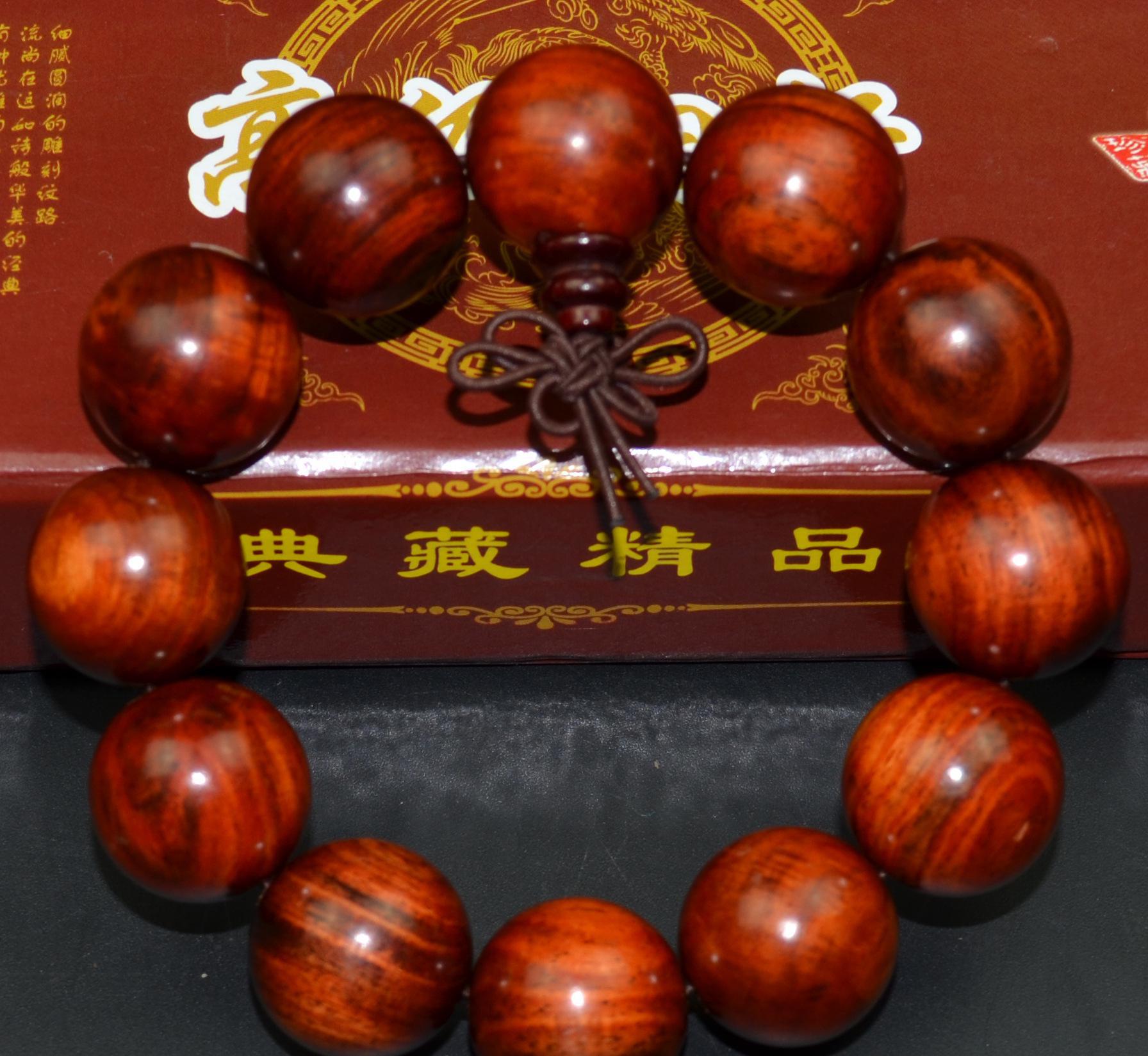 买小叶紫檀手串需要关注什么,小叶紫檀买到假的处理方法