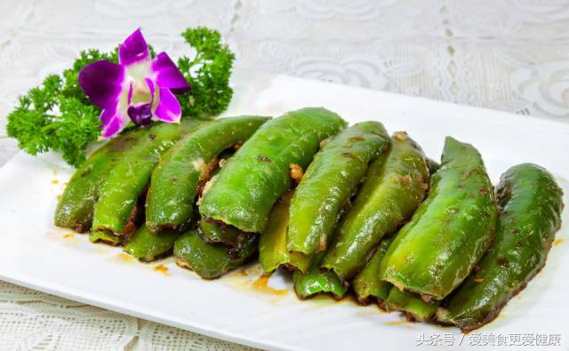 这道抗衰老神菜不起眼却很神,你不知道的九个食物健康秘密