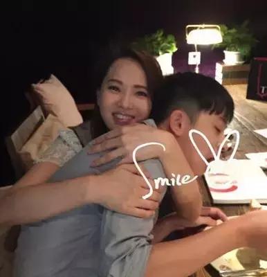 伊能静48岁高龄还能再次当妈,2006年伊能静乳腺癌综艺视频