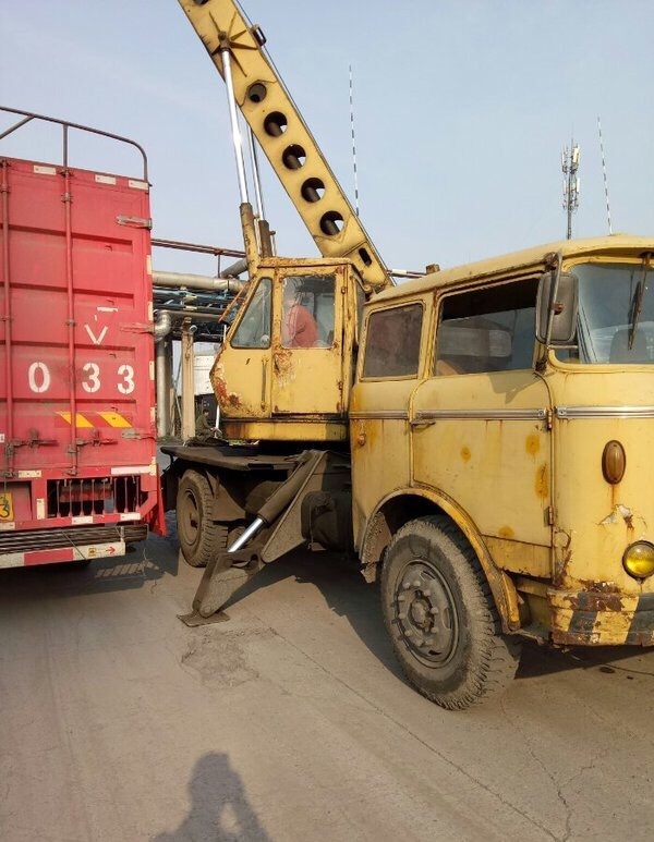 国产第3代军用卡车,最老的东风军用卡车