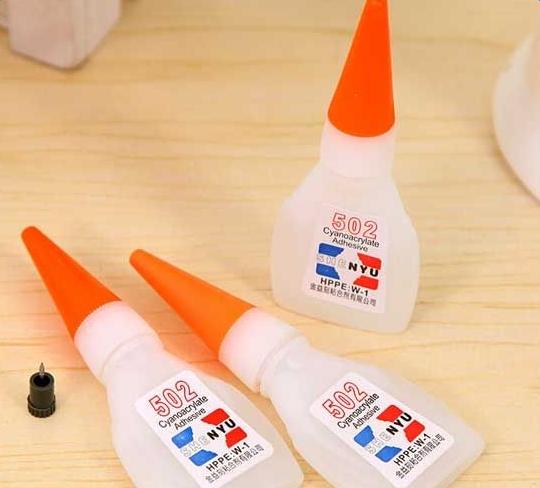 502胶水把手指头粘住了怎么办,502胶水粘住了怎么办