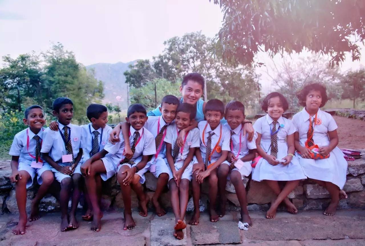 北石的环球之旅,北石旅行