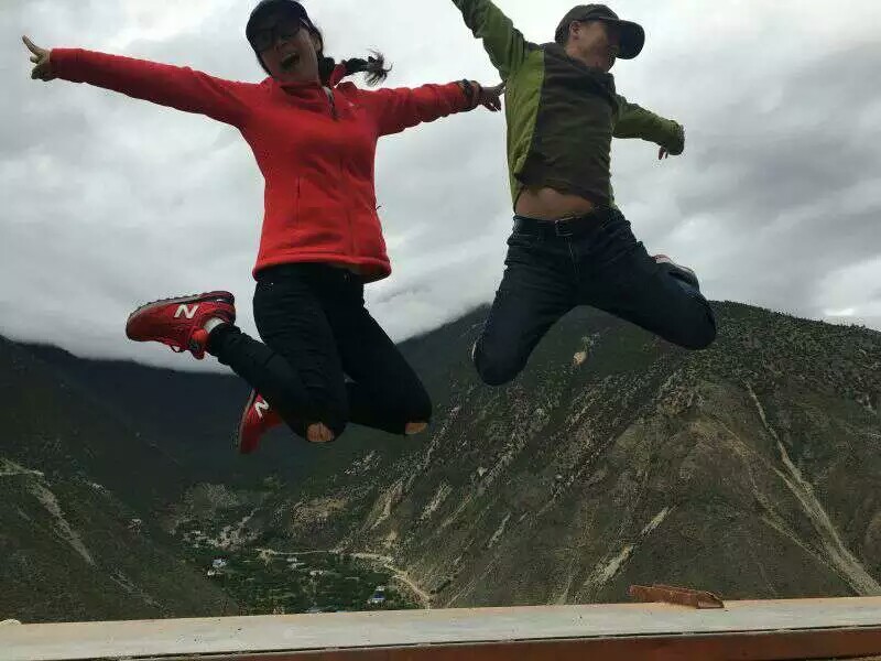 川藏线318骑行路过的山,川藏318骑行过隧道