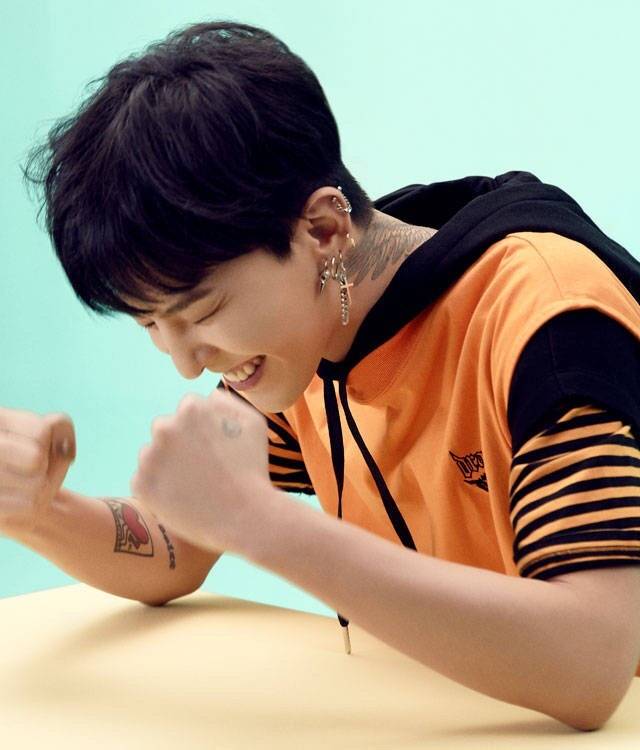 鸡涌老婆团可以换壁纸啦好帅心脏受到了暴击