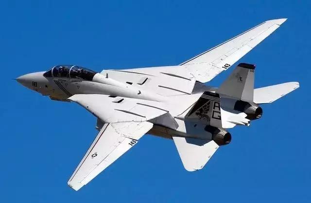 施瓦辛格的座驾,施瓦辛格座驾特斯拉