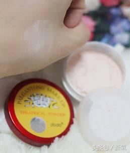 为什么脸油还能起干皮,为什么脸会给人一种油油的感觉