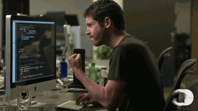 情人节礼物挑选,该怎样给男友选礼物实用