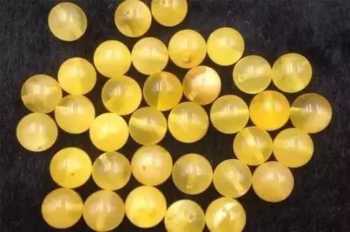 辨别烤色老蜜蜡方法图片,鉴别老蜜蜡的简单方法图片